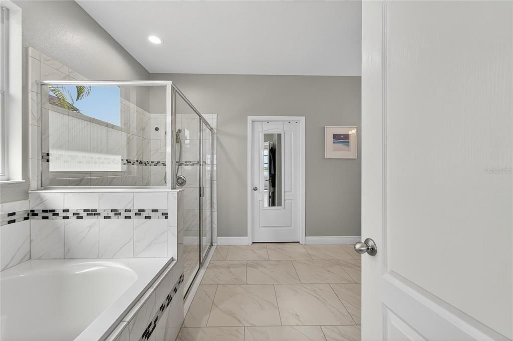 待售: $850,000 (4 贝兹, 4 浴室, 3618 平方英尺)