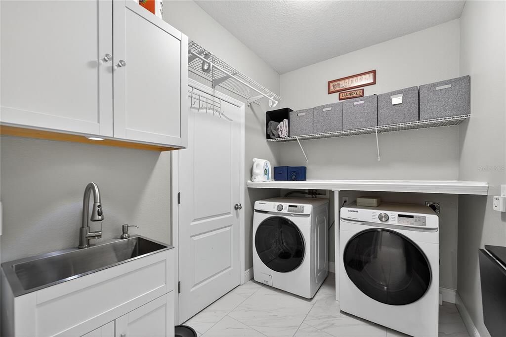 待售: $850,000 (4 贝兹, 4 浴室, 3618 平方英尺)