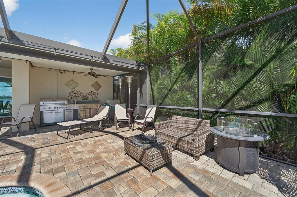 待售: $850,000 (4 贝兹, 4 浴室, 3618 平方英尺)