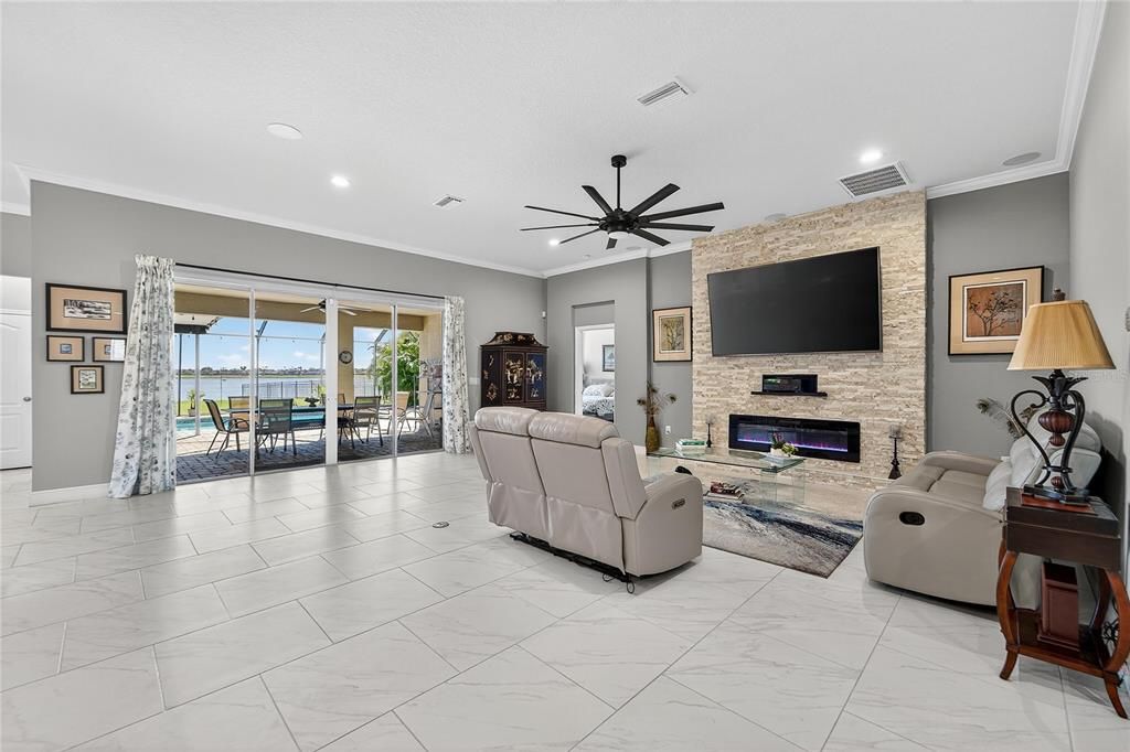 待售: $850,000 (4 贝兹, 4 浴室, 3618 平方英尺)