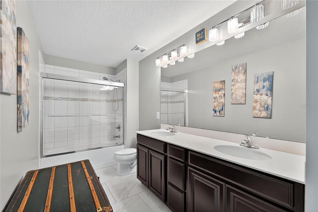 待售: $850,000 (4 贝兹, 4 浴室, 3618 平方英尺)