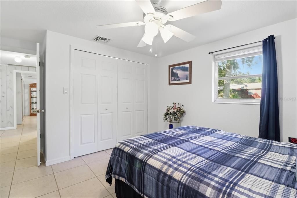 En Venta: $425,000 (3 camas, 2 baños, 2452 Pies cuadrados)