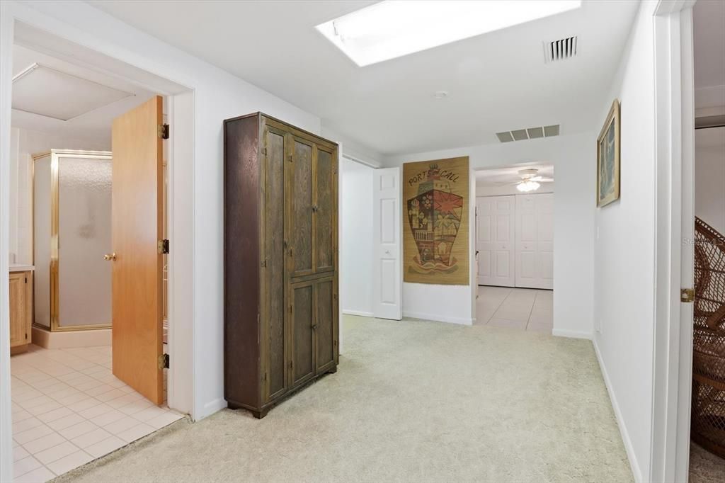 En Venta: $425,000 (3 camas, 2 baños, 2452 Pies cuadrados)