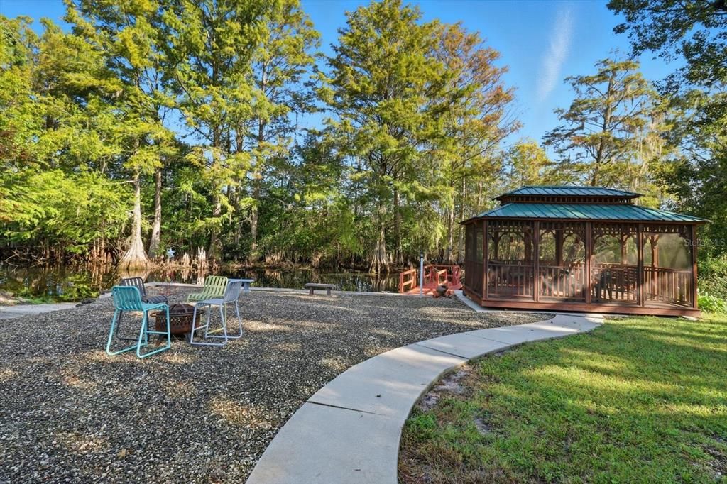 En Venta: $425,000 (3 camas, 2 baños, 2452 Pies cuadrados)