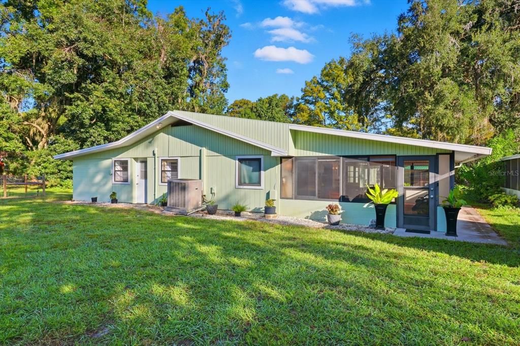 En Venta: $425,000 (3 camas, 2 baños, 2452 Pies cuadrados)