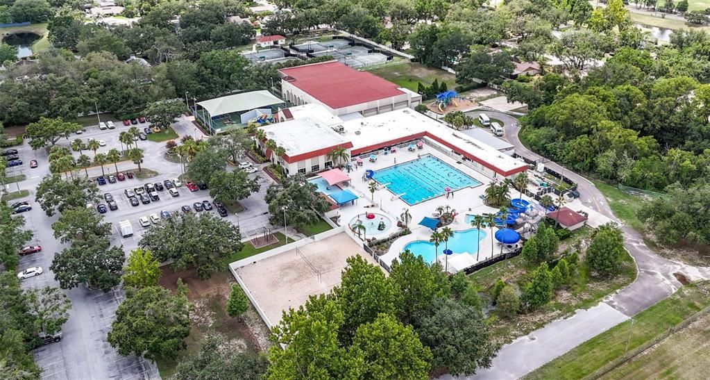 待售: $400,000 (0.27 acres)