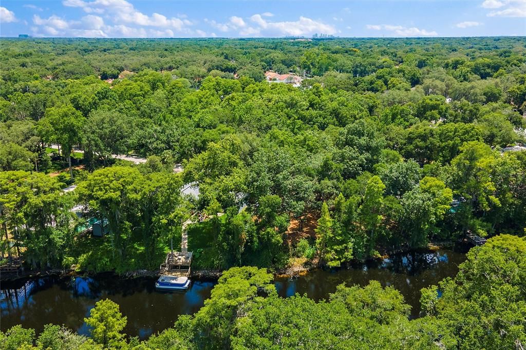 待售: $400,000 (0.27 acres)