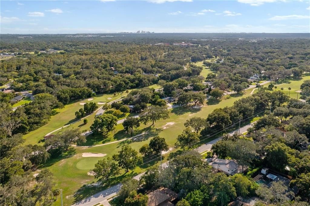 待售: $400,000 (0.27 acres)