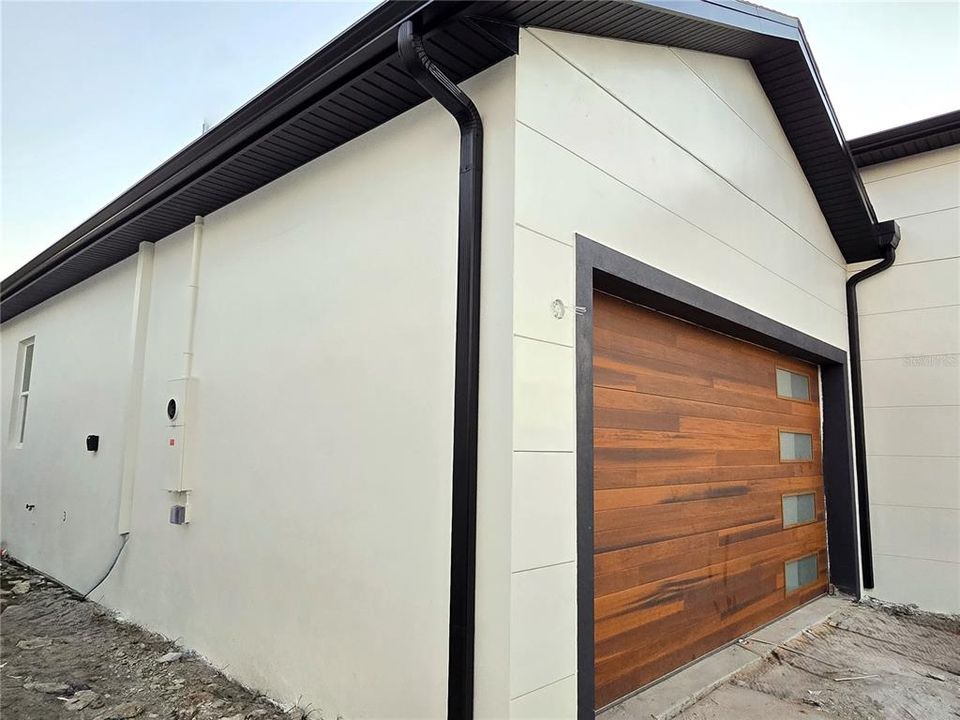 For Sale: $698,000 (3 beds, 2 baths, 1671 Square Feet)