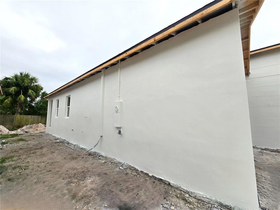 For Sale: $698,000 (3 beds, 2 baths, 1671 Square Feet)