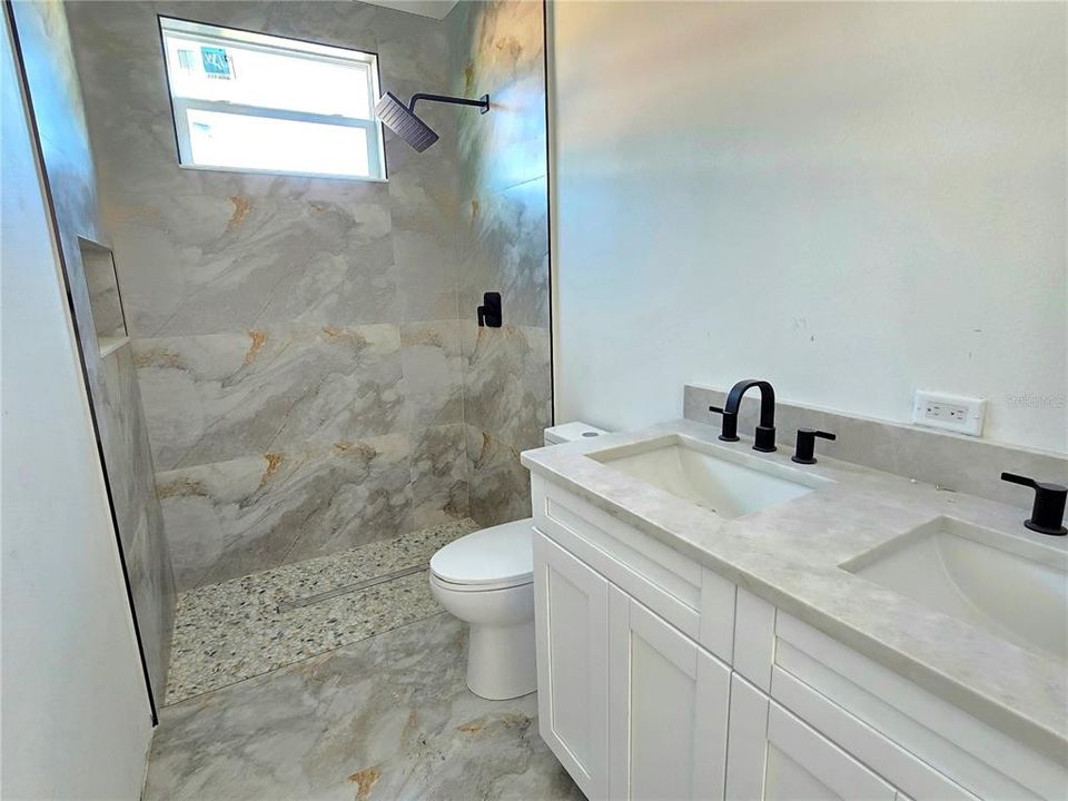 For Sale: $698,000 (3 beds, 2 baths, 1671 Square Feet)