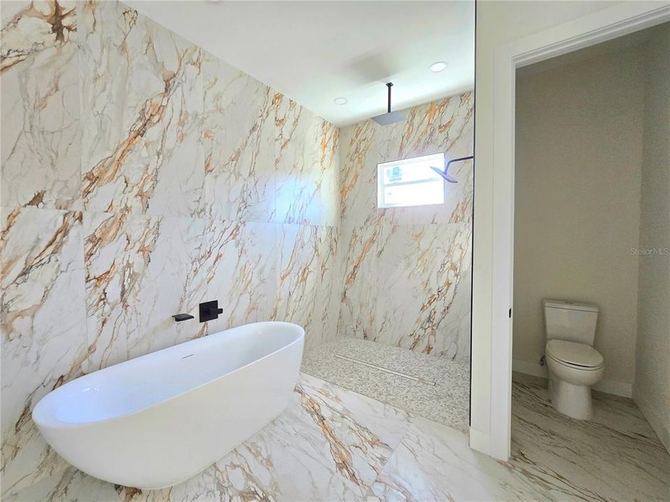 For Sale: $698,000 (3 beds, 2 baths, 1671 Square Feet)