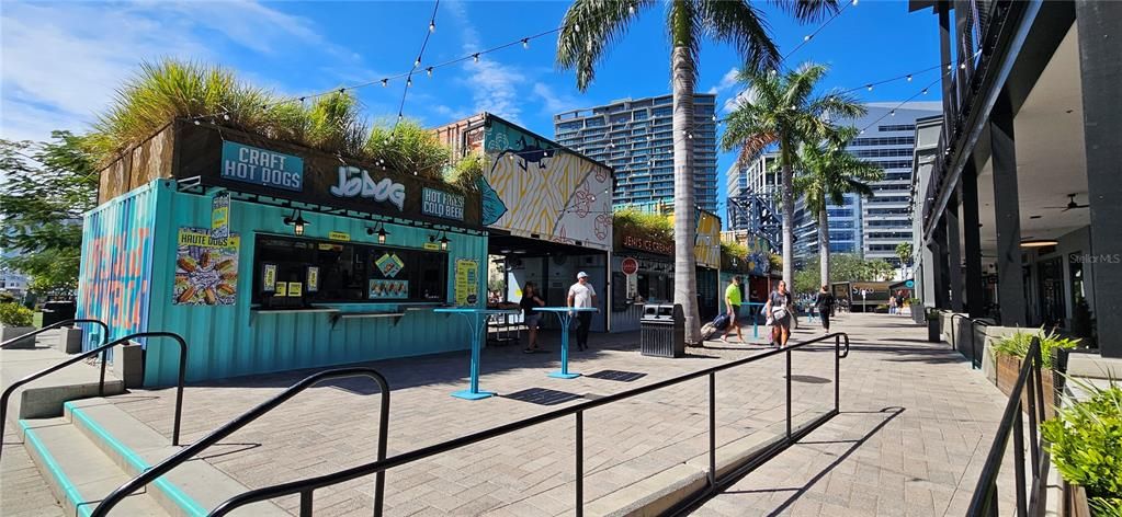 For Sale: $698,000 (3 beds, 2 baths, 1671 Square Feet)