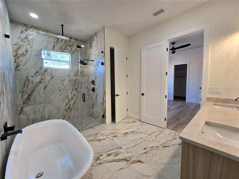 For Sale: $698,000 (3 beds, 2 baths, 1671 Square Feet)