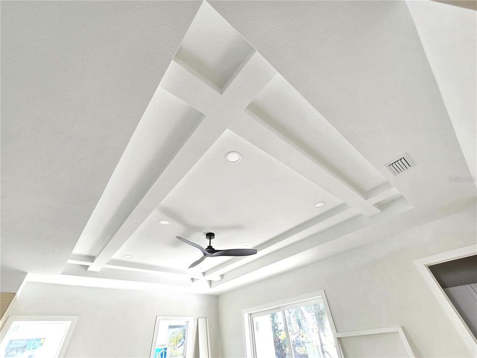 For Sale: $698,000 (3 beds, 2 baths, 1671 Square Feet)