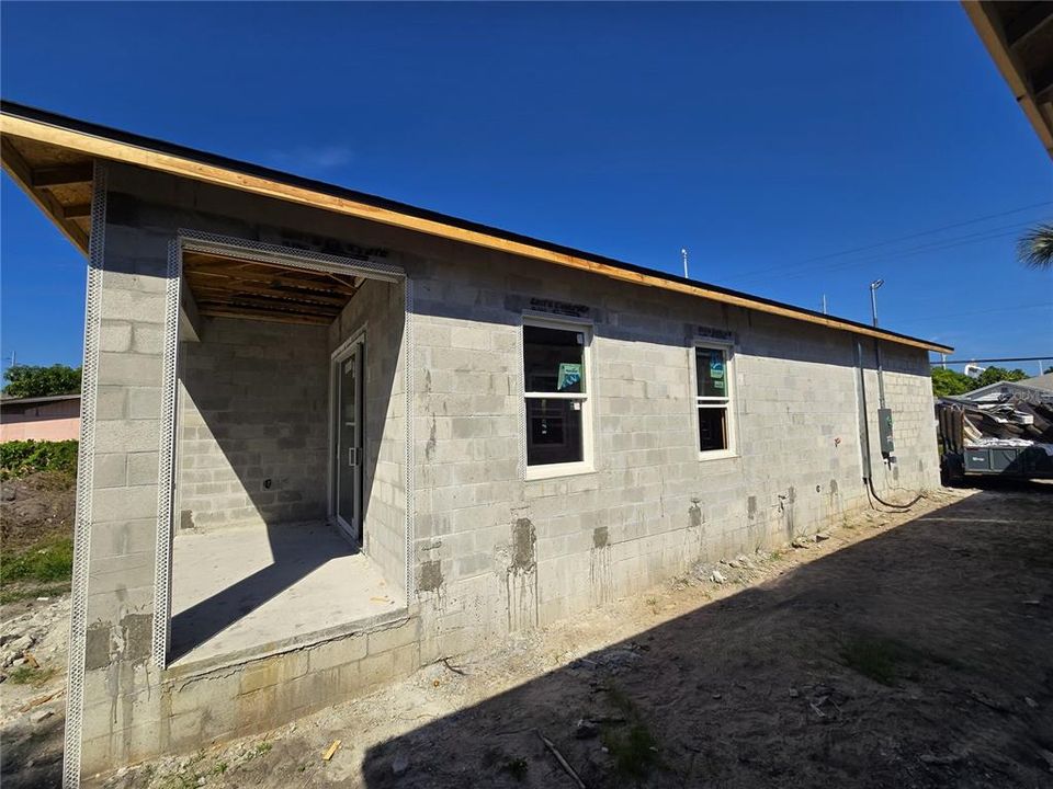 For Sale: $698,000 (3 beds, 2 baths, 1671 Square Feet)