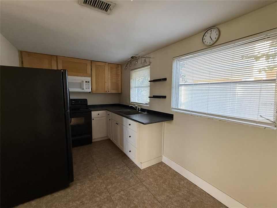 En Renta: $1,400 (1 camas, 1 baños, 800 Pies cuadrados)