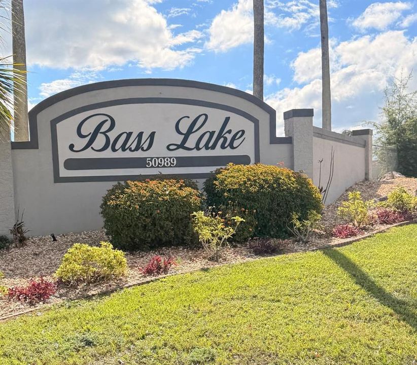 Active With Contract: $275,000 (3 beds, 2 baths, 1264 Square Feet)