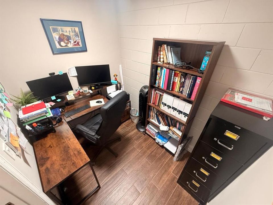 Active With Contract: $275,000 (3 beds, 2 baths, 1264 Square Feet)