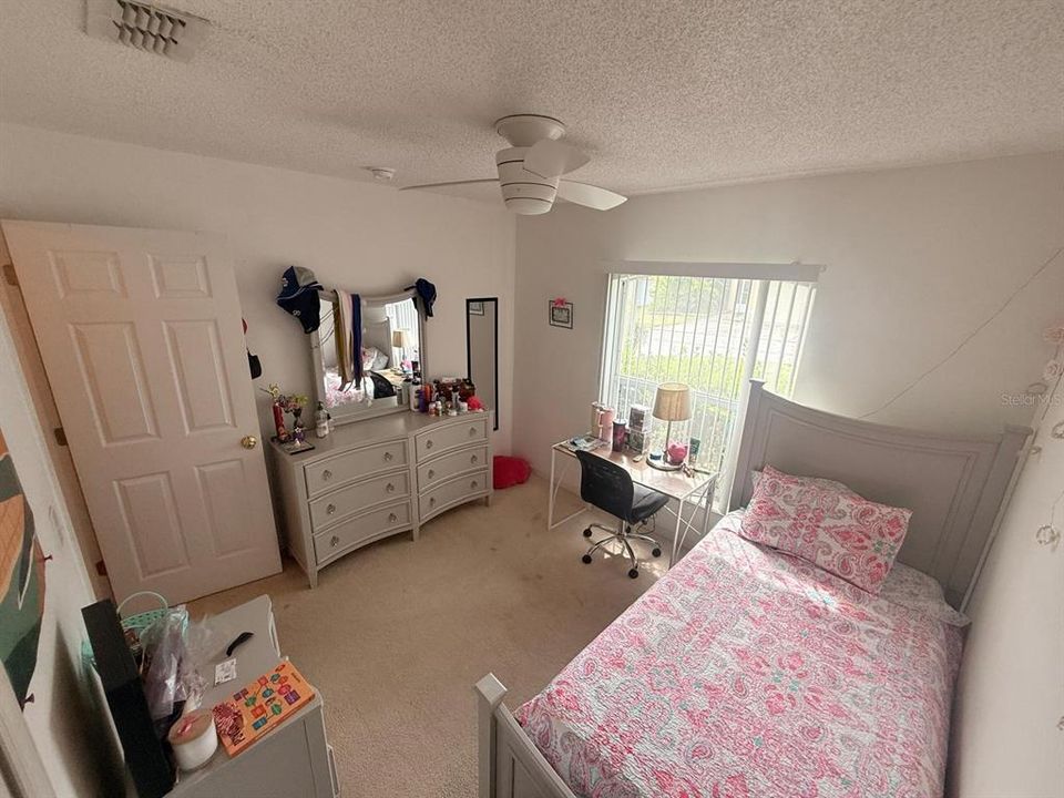 Active With Contract: $275,000 (3 beds, 2 baths, 1264 Square Feet)