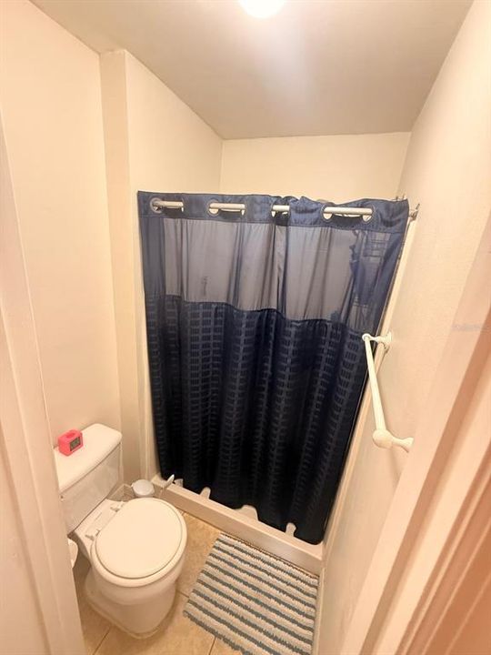 Active With Contract: $275,000 (3 beds, 2 baths, 1264 Square Feet)