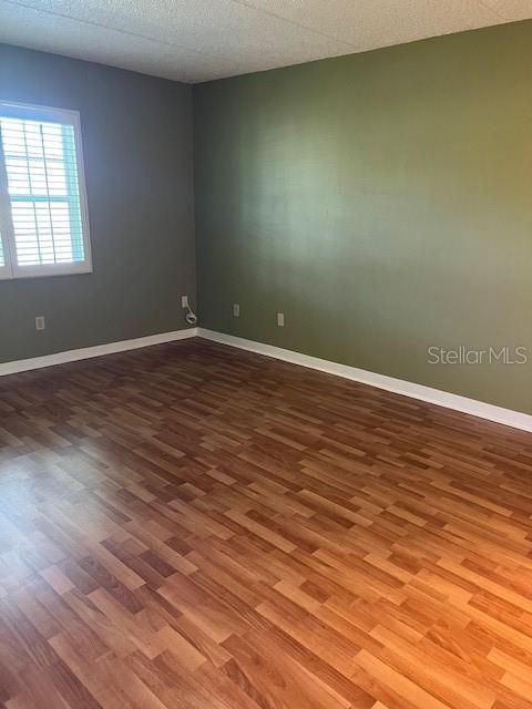 出租: $1,925 (2 贝兹, 2 浴室, 1010 平方英尺)