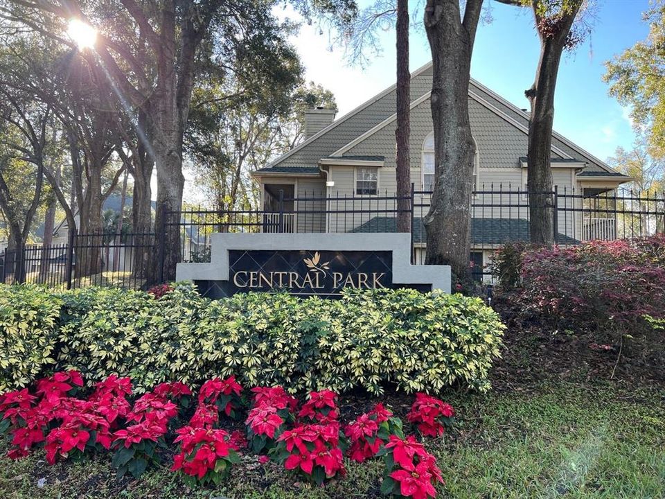 For Rent: $1,350 (1 beds, 1 baths, 722 Square Feet)