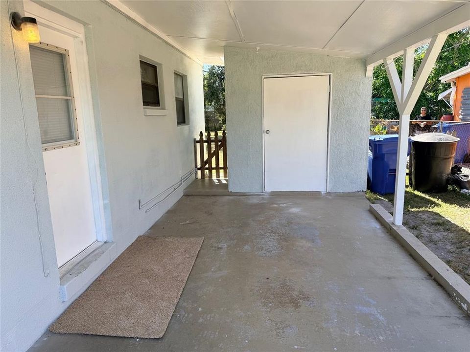 For Rent: $1,795 (3 beds, 1 baths, 744 Square Feet)