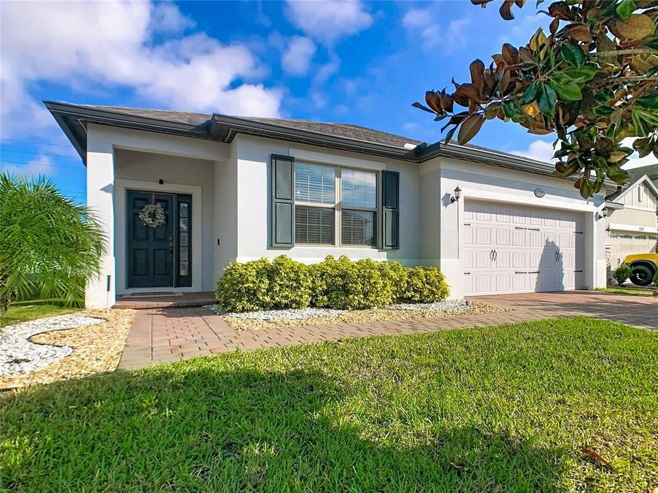 Active With Contract: $399,000 (4 beds, 2 baths, 2092 Square Feet)