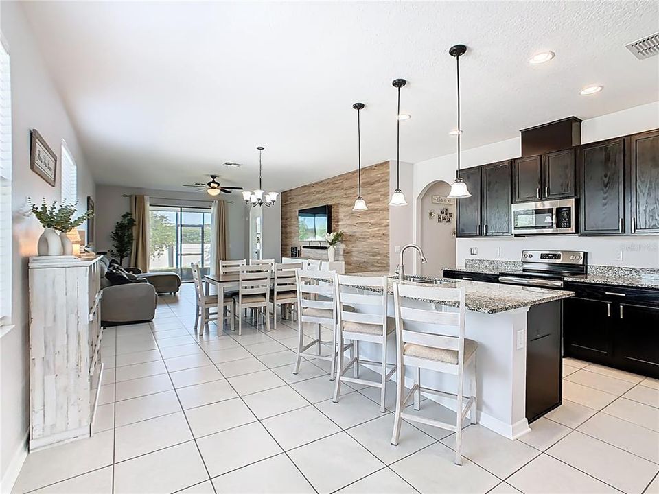 Active With Contract: $399,000 (4 beds, 2 baths, 2092 Square Feet)