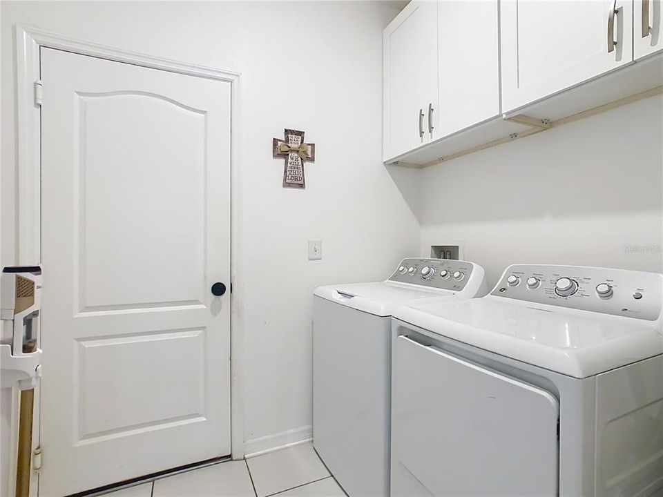 Active With Contract: $399,000 (4 beds, 2 baths, 2092 Square Feet)