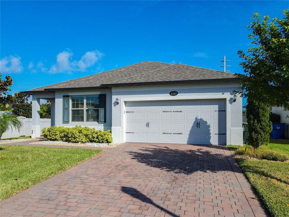 Active With Contract: $399,000 (4 beds, 2 baths, 2092 Square Feet)