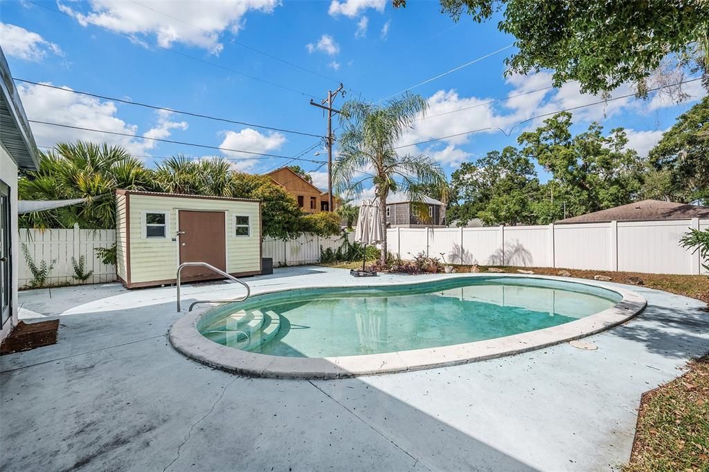 For Sale: $394,999 (3 beds, 2 baths, 1412 Square Feet)