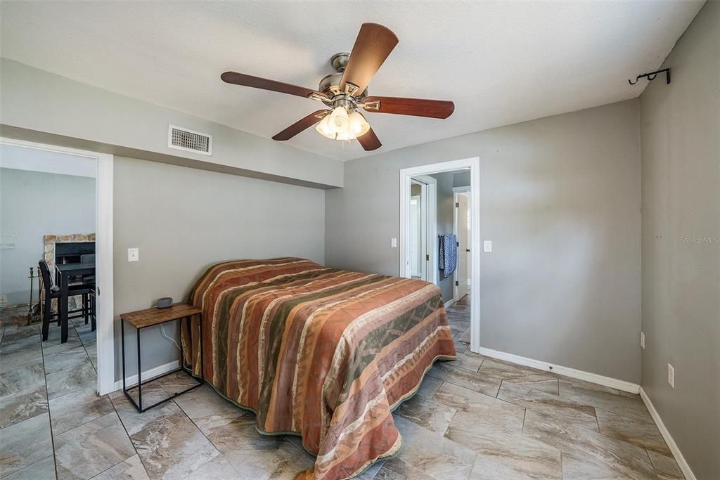 For Sale: $394,999 (3 beds, 2 baths, 1412 Square Feet)