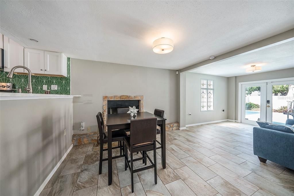 For Sale: $394,999 (3 beds, 2 baths, 1412 Square Feet)