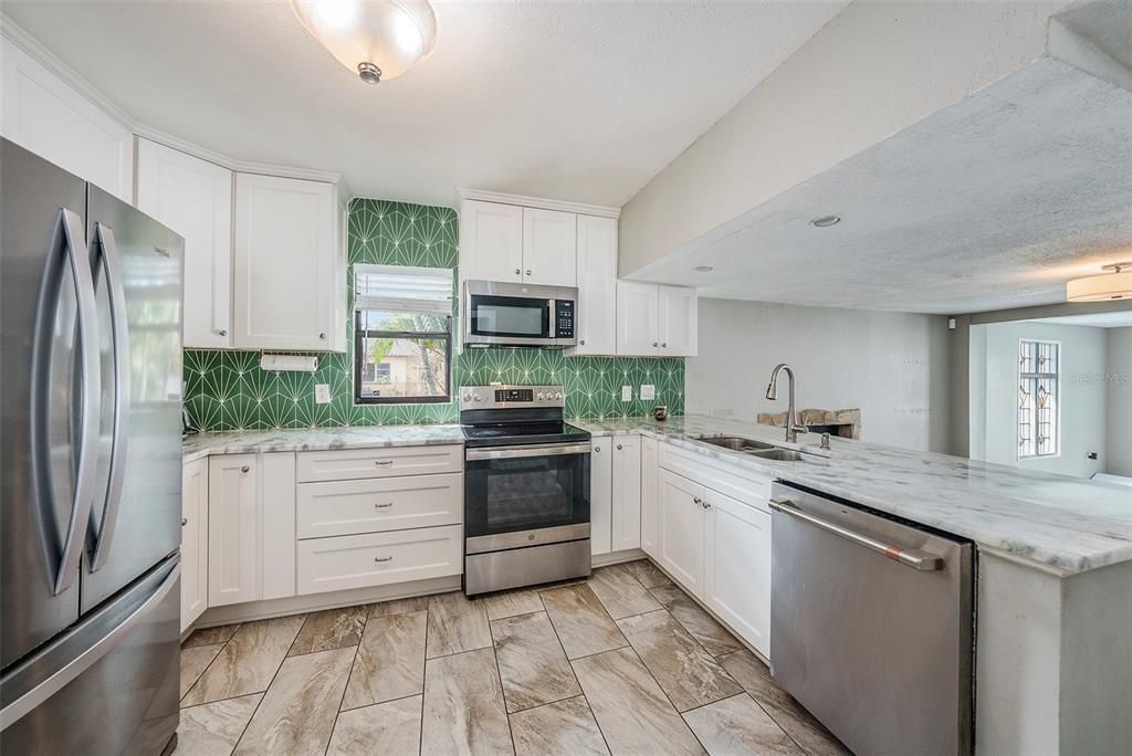 For Sale: $394,999 (3 beds, 2 baths, 1412 Square Feet)