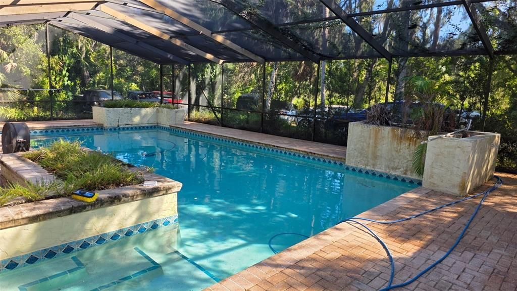 For Sale: $955,000 (4 beds, 2 baths, 2834 Square Feet)