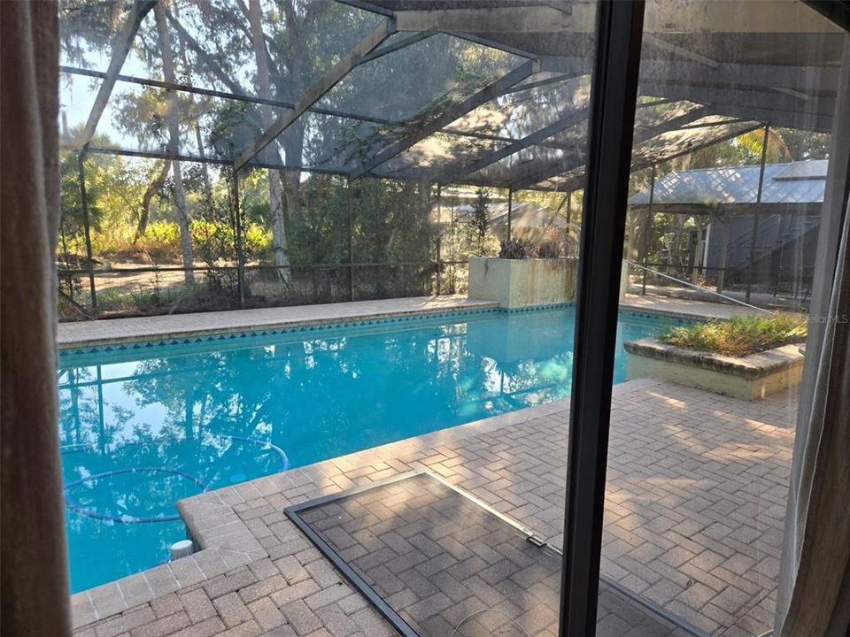 For Sale: $955,000 (4 beds, 2 baths, 2834 Square Feet)