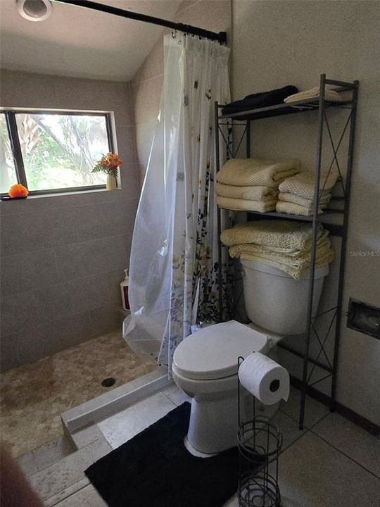 For Sale: $955,000 (4 beds, 2 baths, 2834 Square Feet)