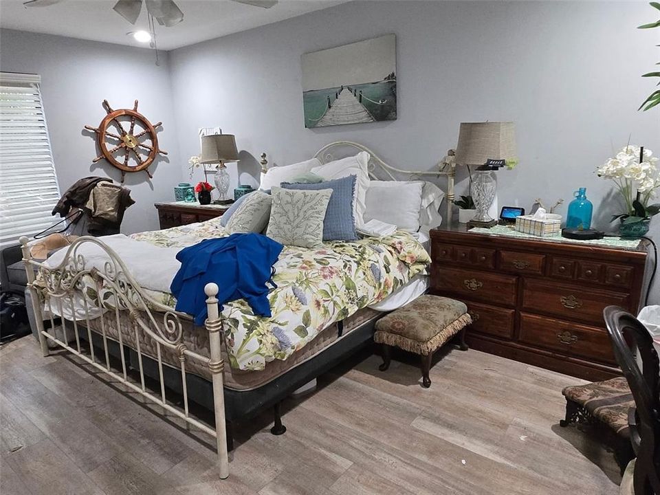 For Sale: $955,000 (4 beds, 2 baths, 2834 Square Feet)