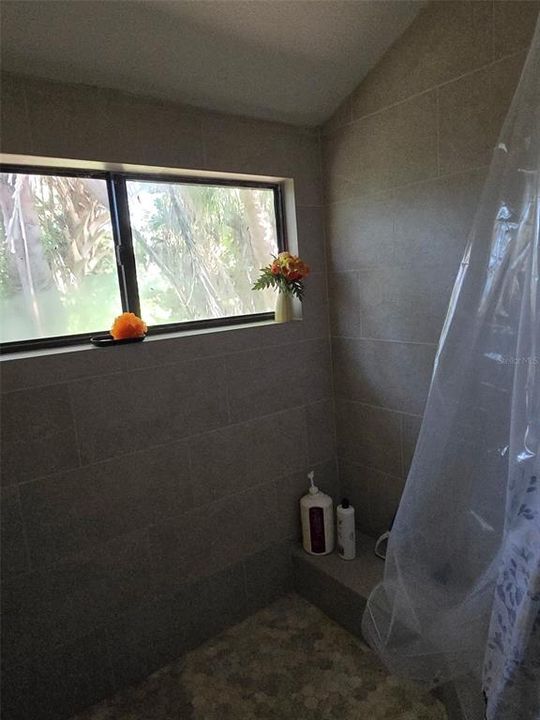 For Sale: $955,000 (4 beds, 2 baths, 2834 Square Feet)