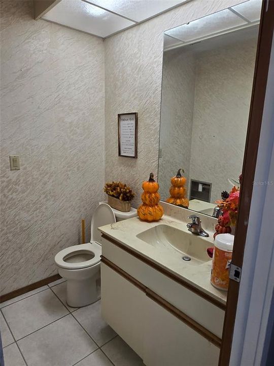 For Sale: $955,000 (4 beds, 2 baths, 2834 Square Feet)