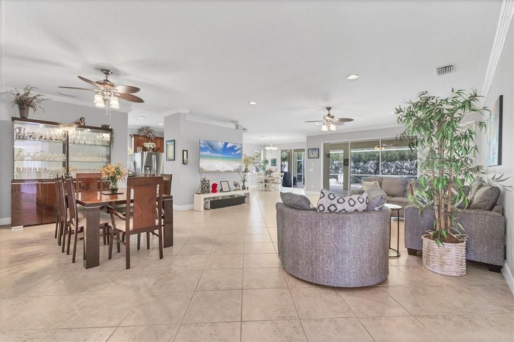 На продажу: $649,000 (3 спален, 2 ванн, 2374 Квадратных фут)