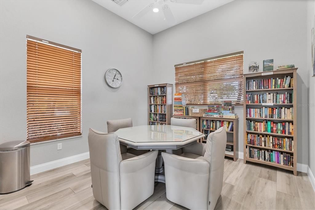 На продажу: $649,000 (3 спален, 2 ванн, 2374 Квадратных фут)