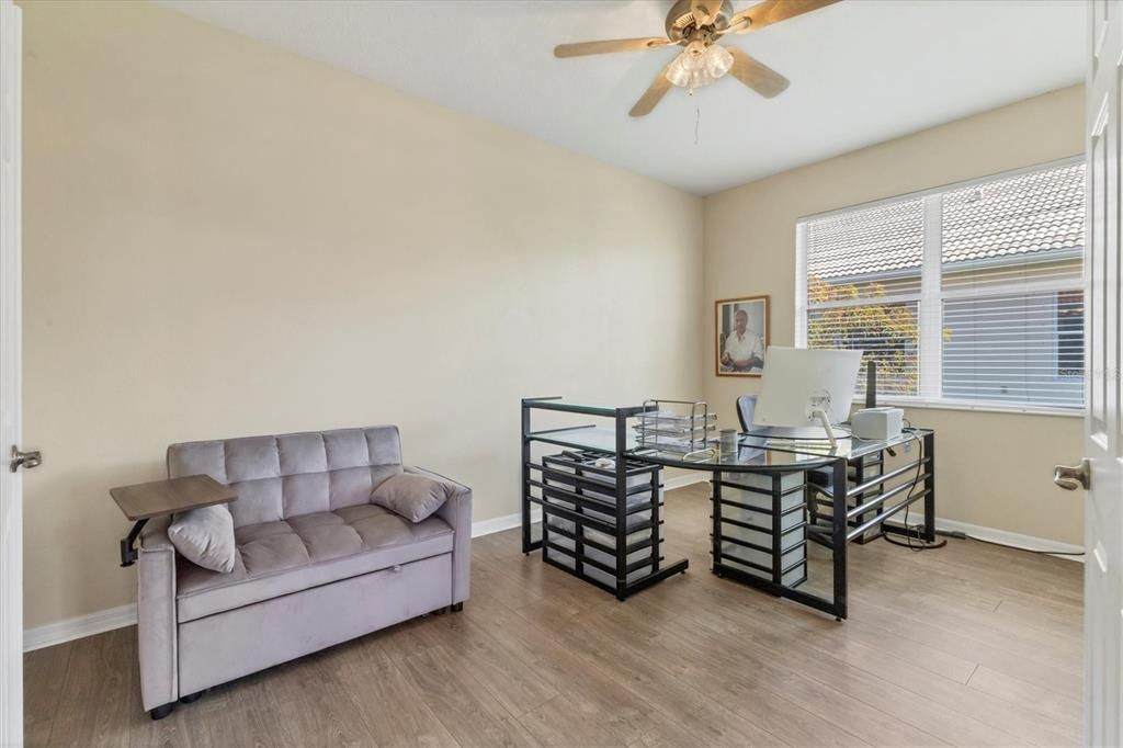 На продажу: $649,000 (3 спален, 2 ванн, 2374 Квадратных фут)