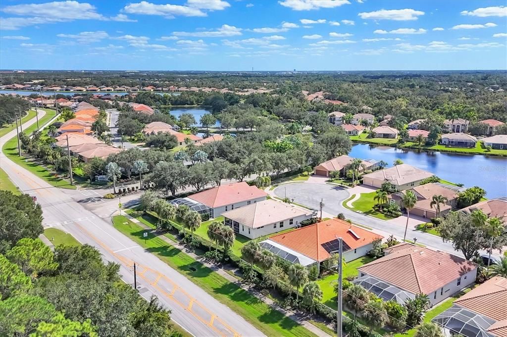 На продажу: $649,000 (3 спален, 2 ванн, 2374 Квадратных фут)