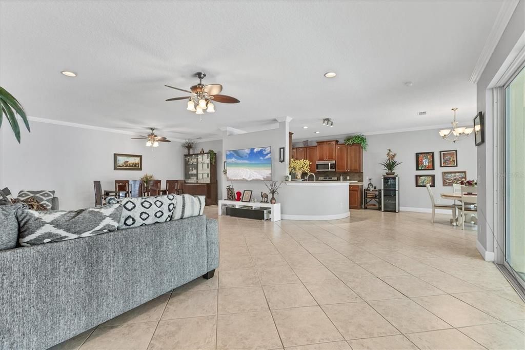 На продажу: $649,000 (3 спален, 2 ванн, 2374 Квадратных фут)