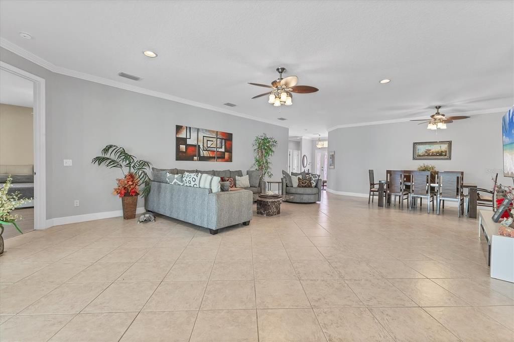 На продажу: $649,000 (3 спален, 2 ванн, 2374 Квадратных фут)