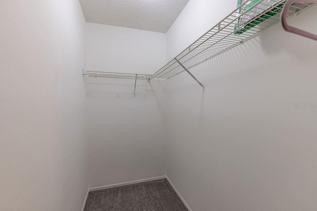 For Sale: $262,000 (2 beds, 2 baths, 1014 Square Feet)