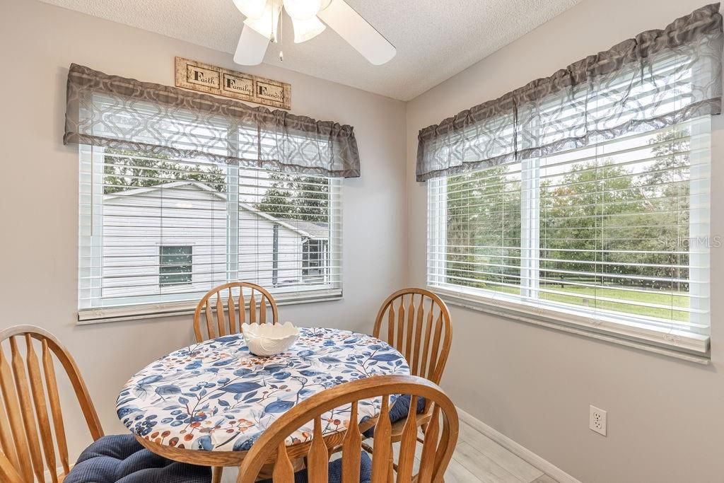 For Sale: $262,000 (2 beds, 2 baths, 1014 Square Feet)